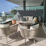 The Blue In Mesas, Apartment